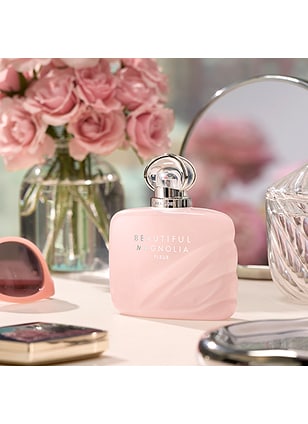 Beautiful Magnolia Fleur